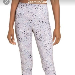 Zella live in high rise leggings, size small